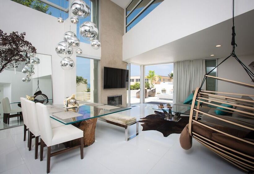 Modern Del Mar Beach Home