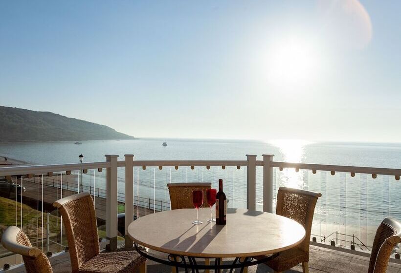 Observation Apartment On The Beach