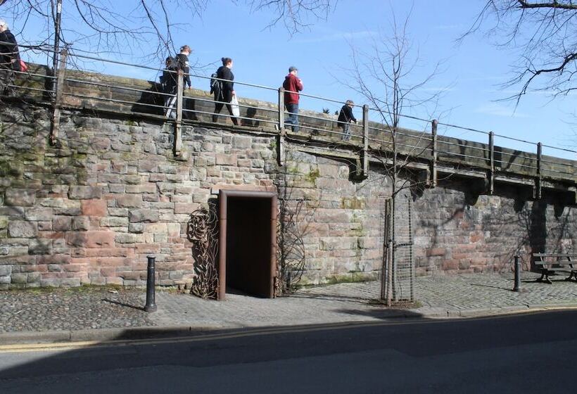 One To One Apartments