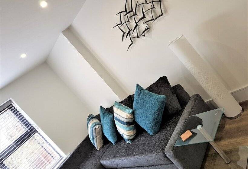 One To One Apartments