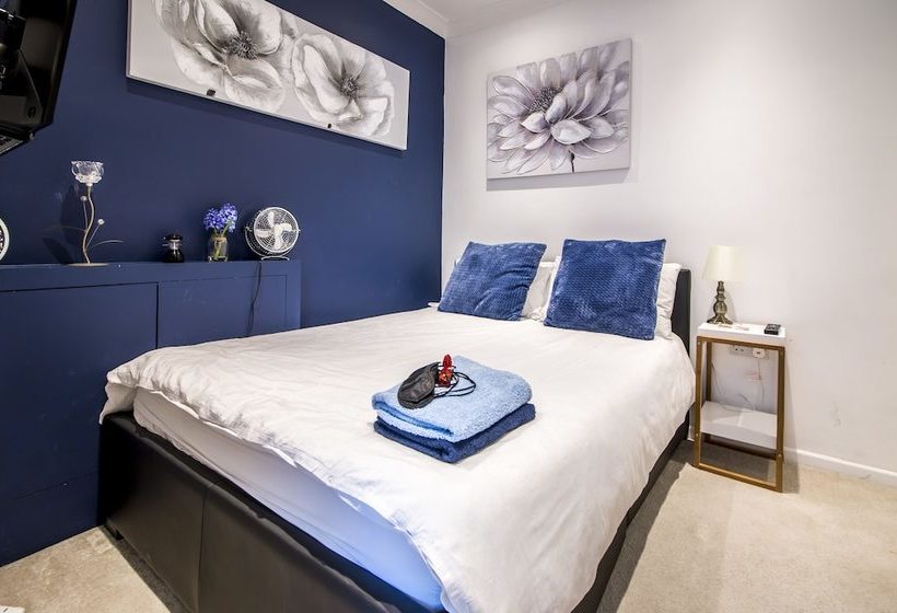 بنسيون Beautiful Rooms Near Excel Center