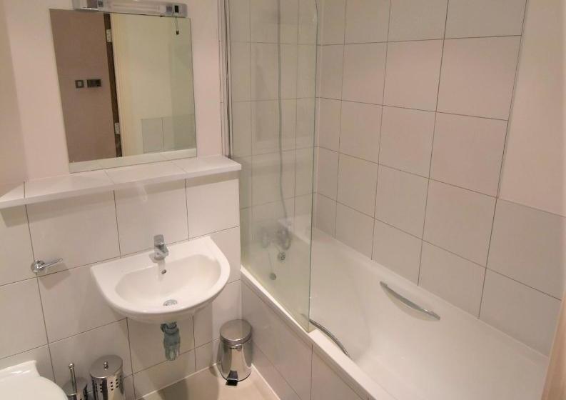 Toothbrush Apartments   Ipswich Waterfront   Quayside