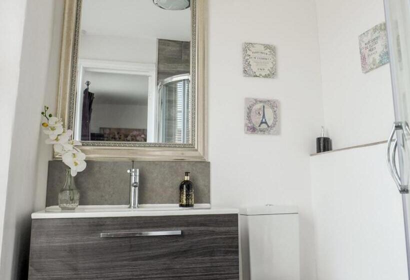 Tavistock Town House