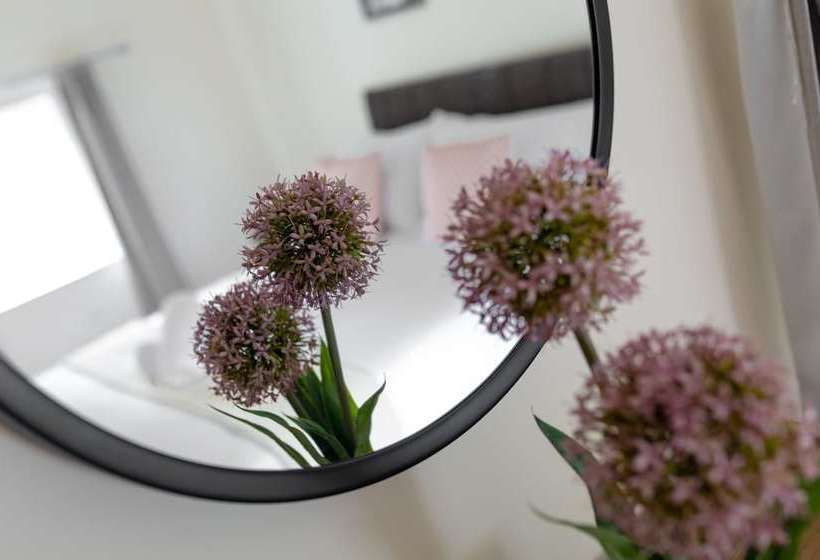 Suite On The High Street