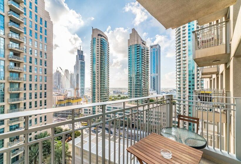 Yanjoon Holiday Homes   Standpoint Tower