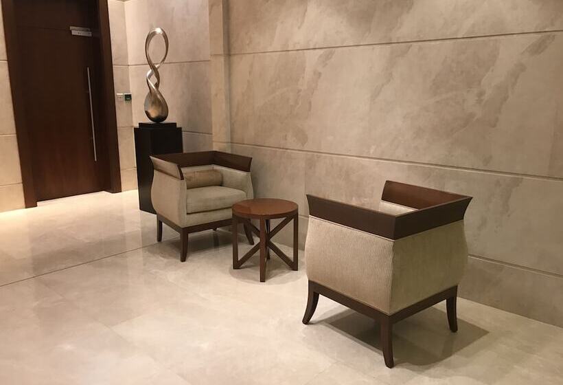 Yanjoon Holiday Homes   Standpoint Tower