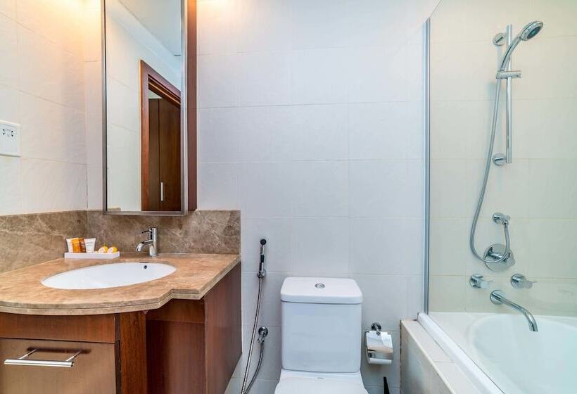 Yanjoon Holiday Homes   Standpoint Tower