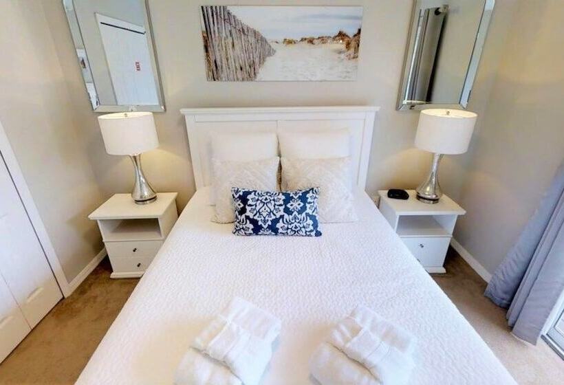 Aco238226 Emerald Island Resort 3 Bed 2.5 Baths Townhome