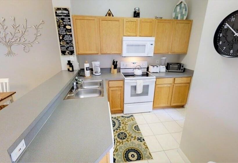 Aco238226 Emerald Island Resort 3 Bed 2.5 Baths Townhome