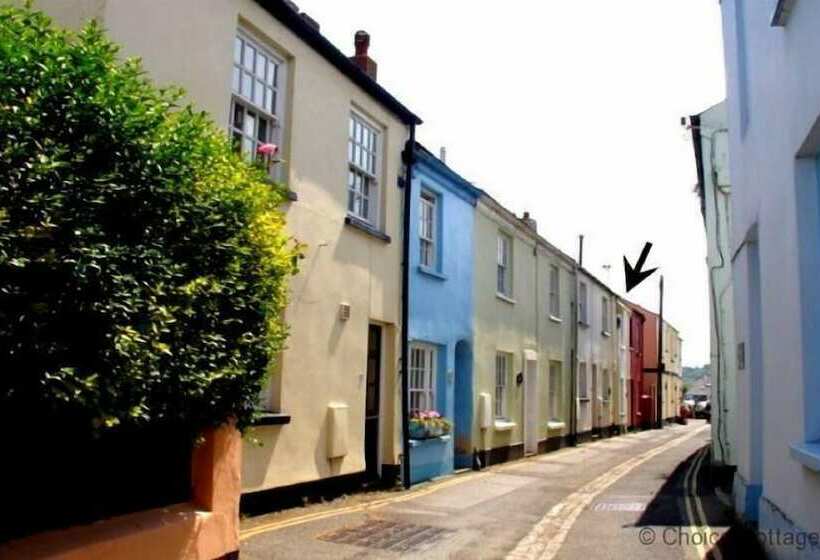 Appledore Yardarm 4 Bedrooms