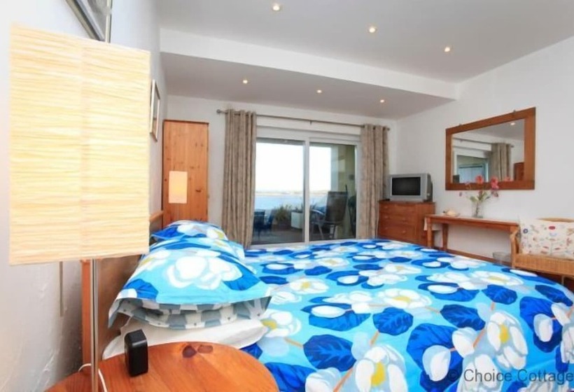 Appledore Yardarm 4 Bedrooms
