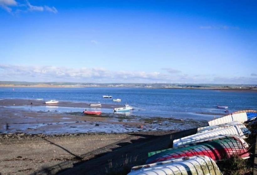 Appledore Yardarm 4 Bedrooms