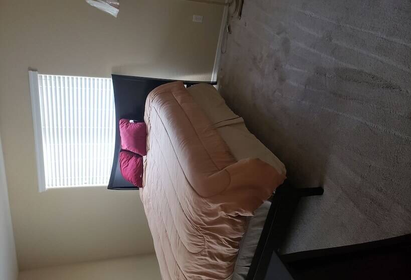 Beautiful Home In Az