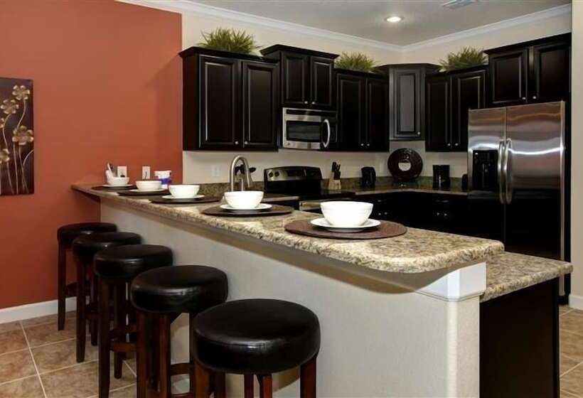 Champions Gate #6 The Retreat 8 Bed 5 Baths Villa