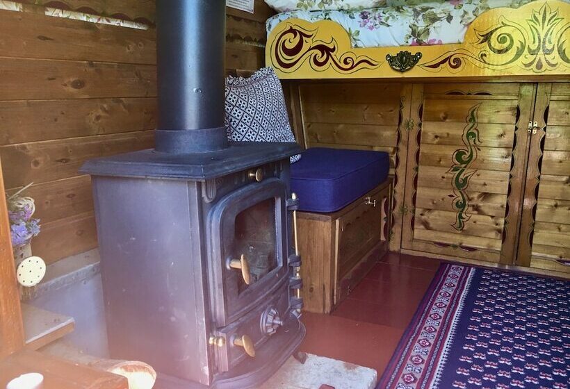 Cotswolds Camping At Holycombe