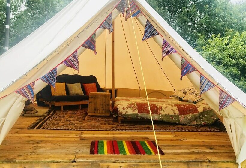 Cotswolds Camping At Holycombe