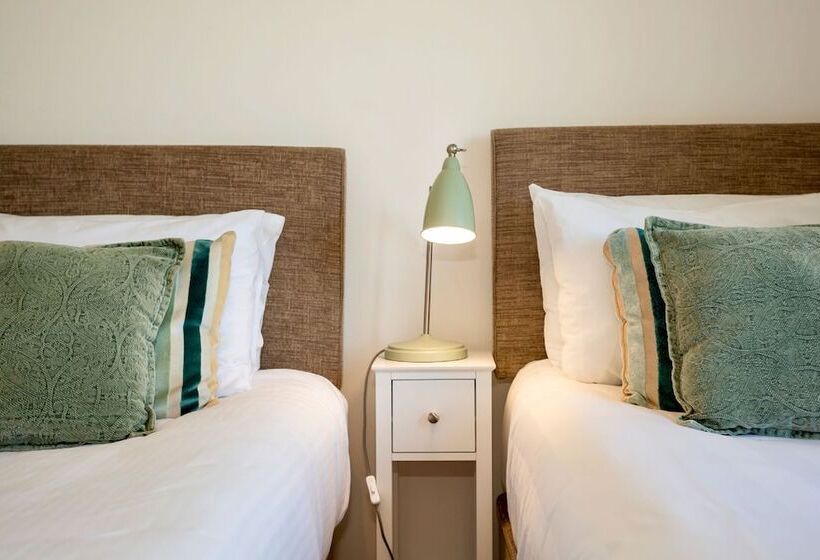 Croyde Beach Haven 5 Bedrooms