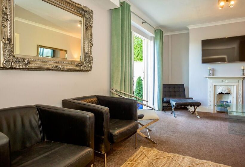 Croyde Beach Haven 5 Bedrooms