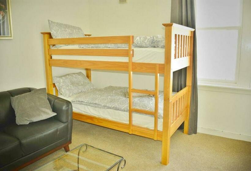 Flat In Oban Town Centre