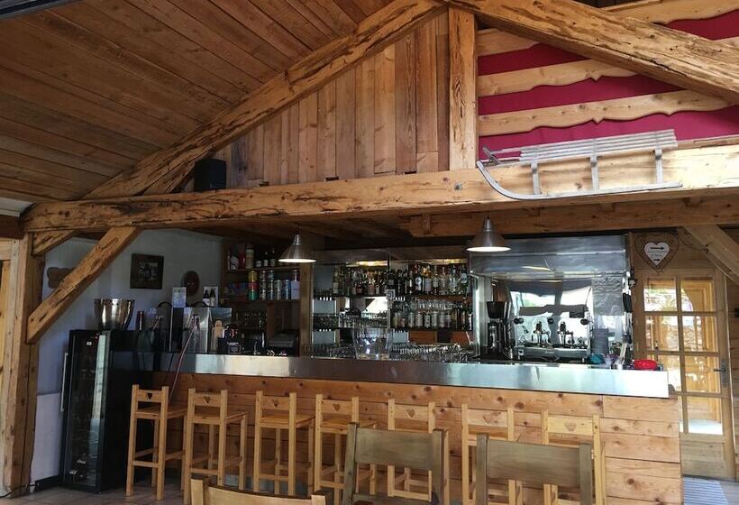 호텔 Chalet Les Blancs