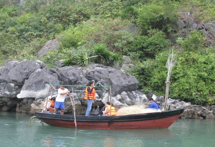هتل Huong Hai Sealife Cruise