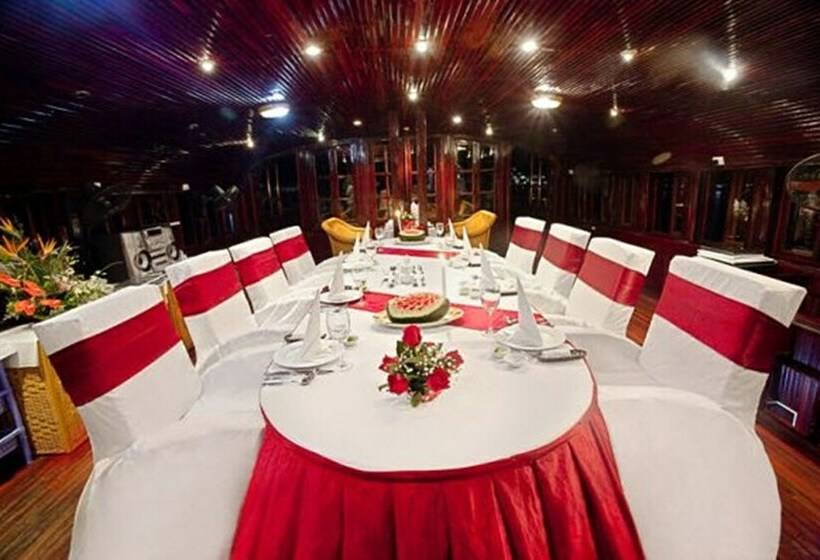 هتل Huong Hai Sealife Cruise