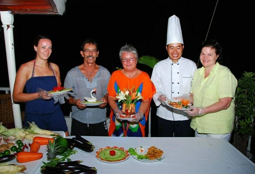 هتل Huong Hai Sealife Cruise