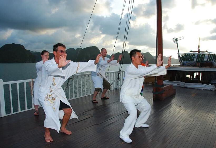 هتل Huong Hai Sealife Cruise