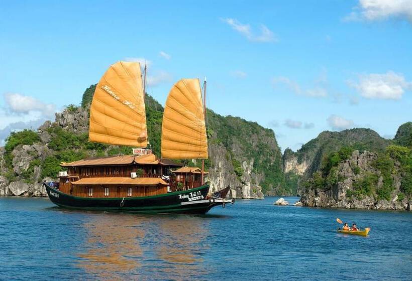 هتل Huong Hai Sealife Cruise