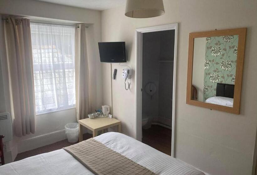 ホテル The White Hart