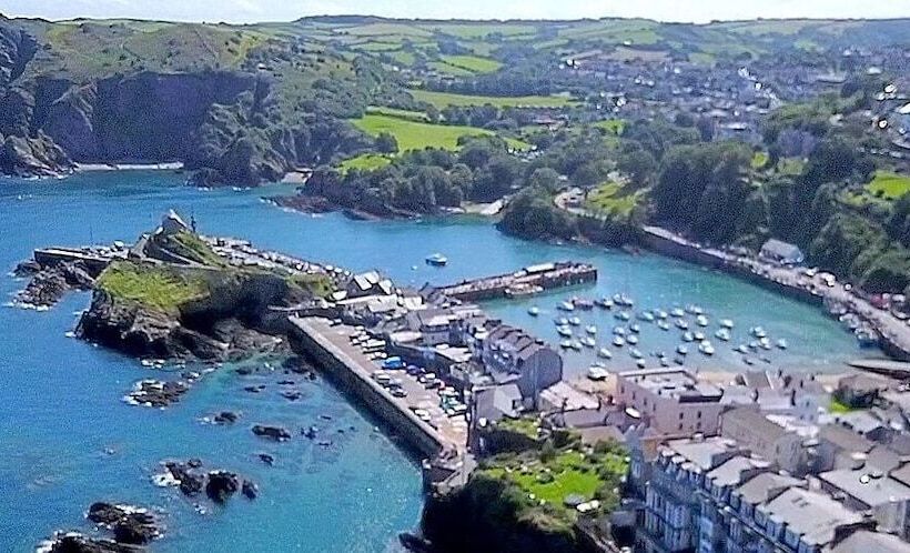 Ilfracombe Cheyne Beach Villa 2 Bedrooms