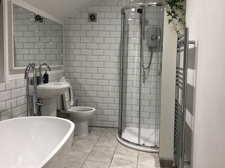 Luxury Central Apartment 4 Guests