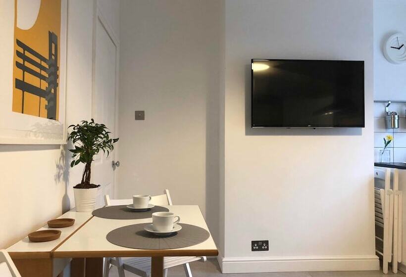 Luxury Central Apartment 4 Guests