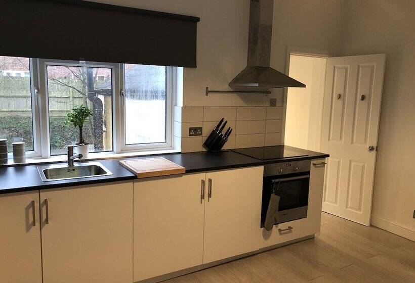 Luxury Central Apartment 4 Guests