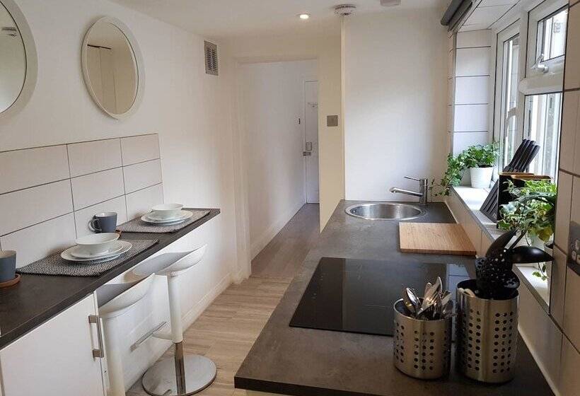 Luxury Central Apartment 4 Guests