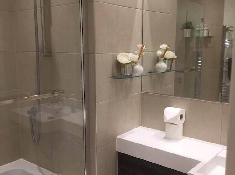 Modern Apartment By Creatick