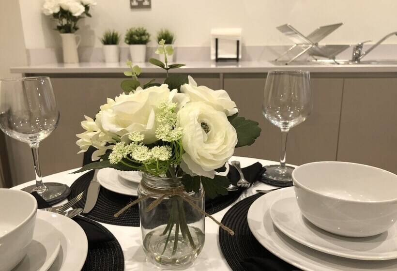 Modern Apartment By Creatick