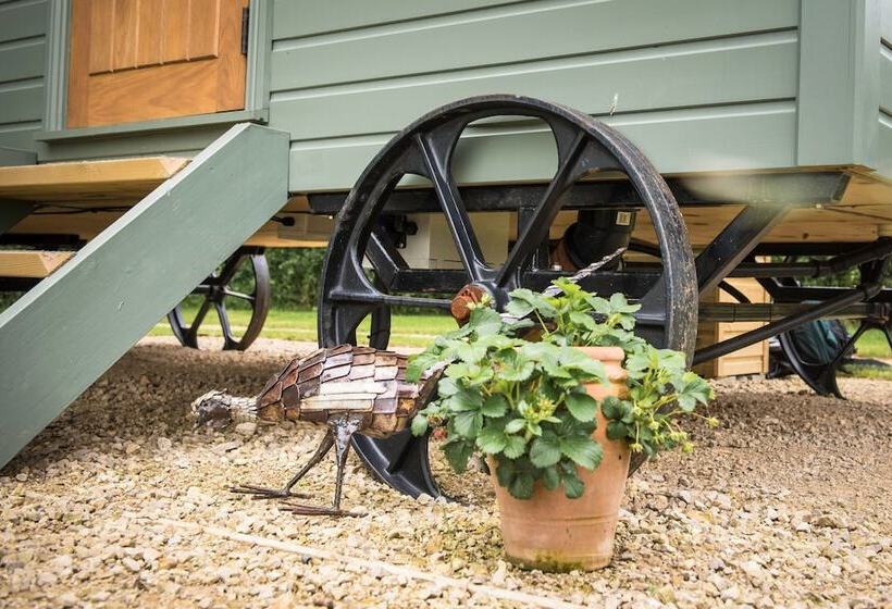 Morndyke Shepherds  Huts
