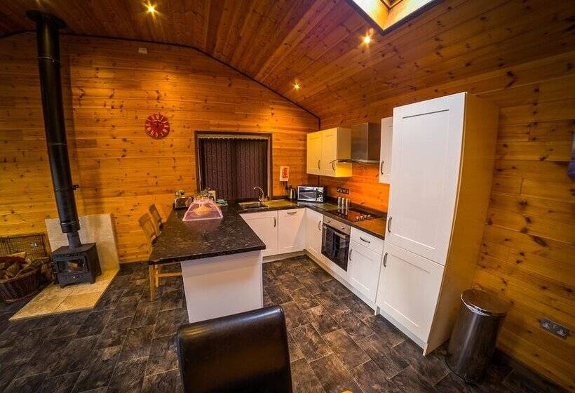 New Forest Lodges