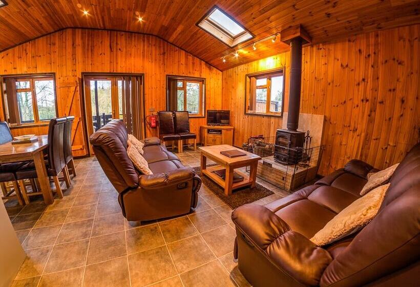 New Forest Lodges