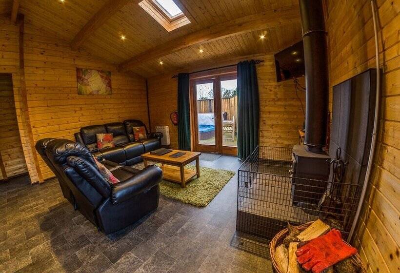 New Forest Lodges