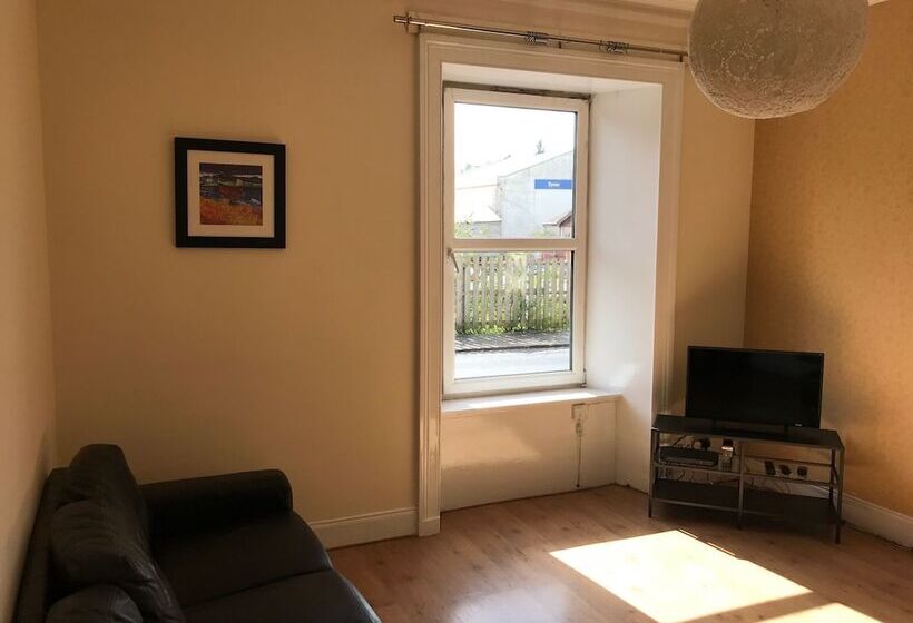 Oban Town Centre Apartment