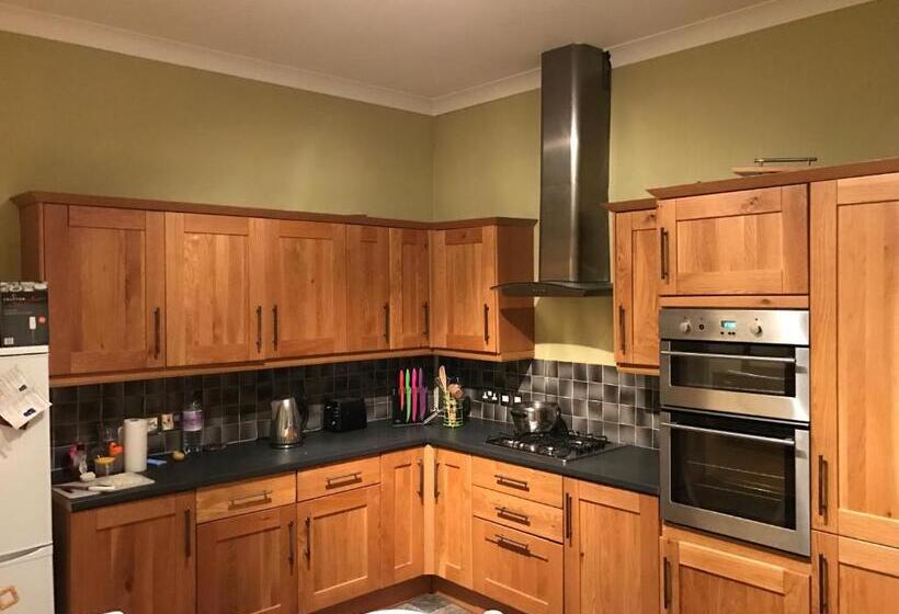 Oban Town Centre Apartment