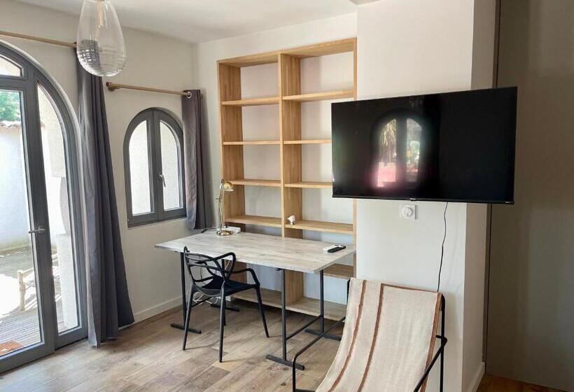 Пансион Aux Tourelles 1888   Tres Proche Lyon