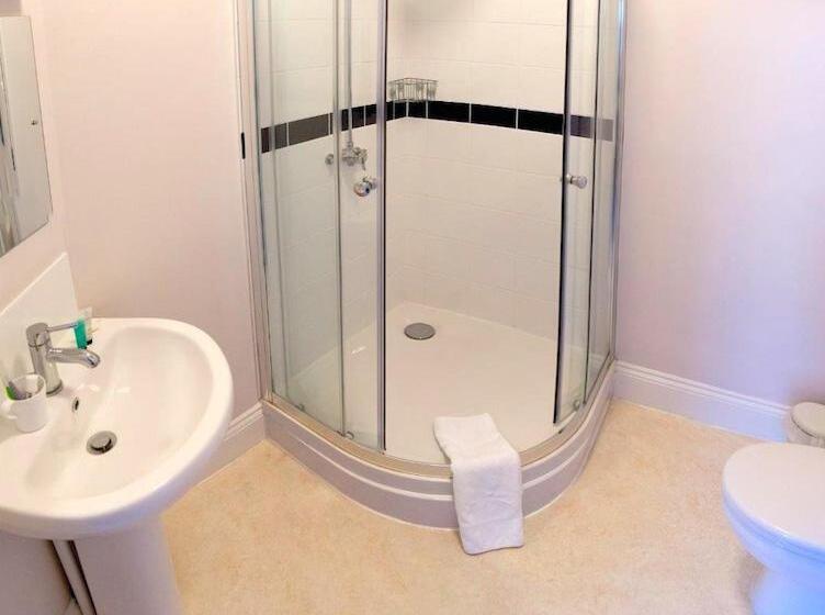 بنسيون Botley Town House