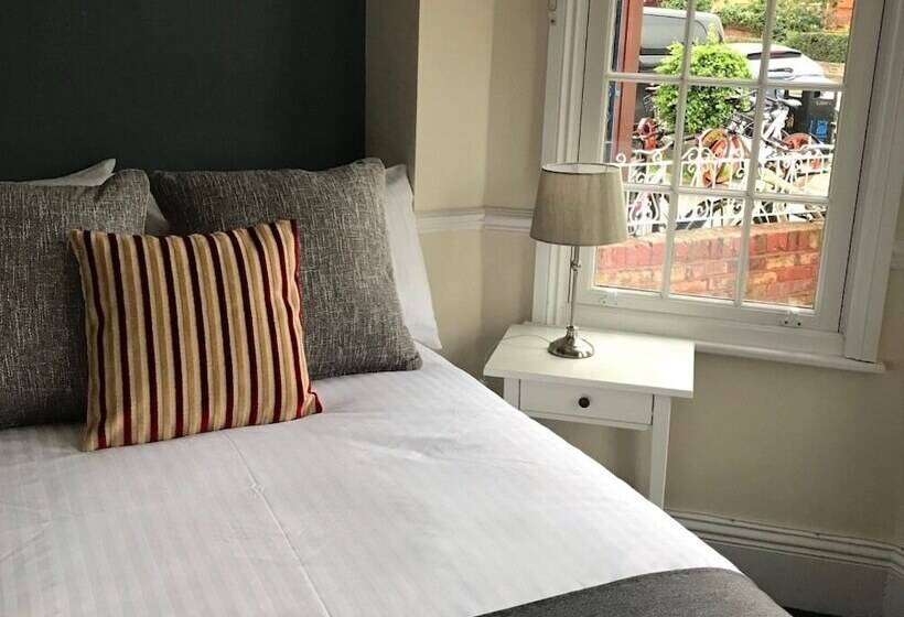 بنسيون Botley Town House