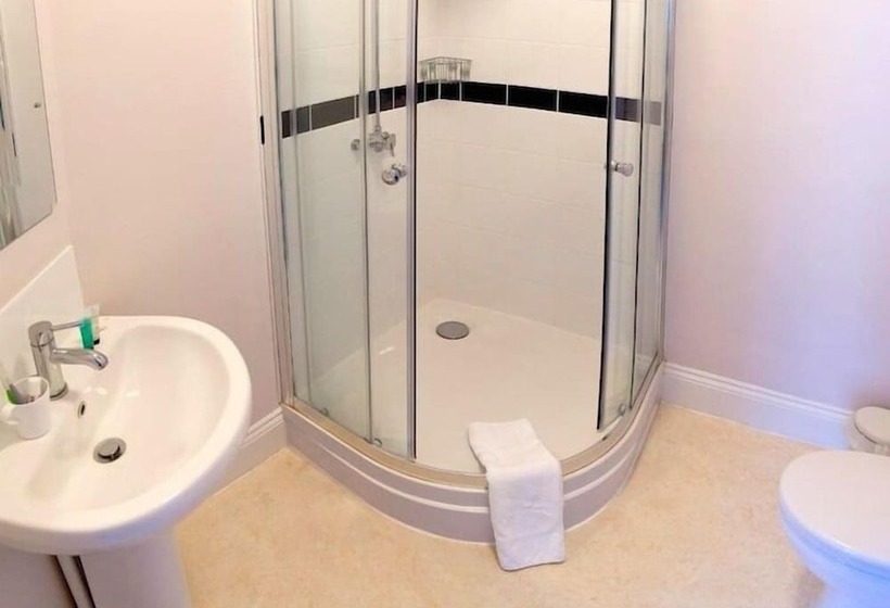 بنسيون Botley Town House