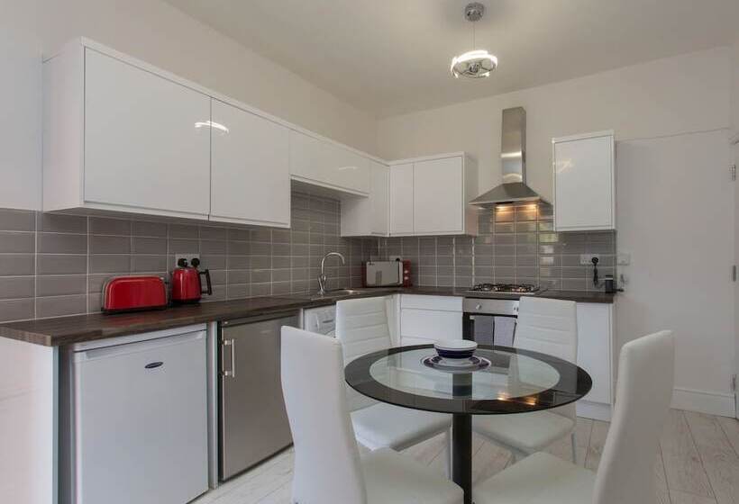 פנסיון Townhouse Plus @ Westminster Street Crewe