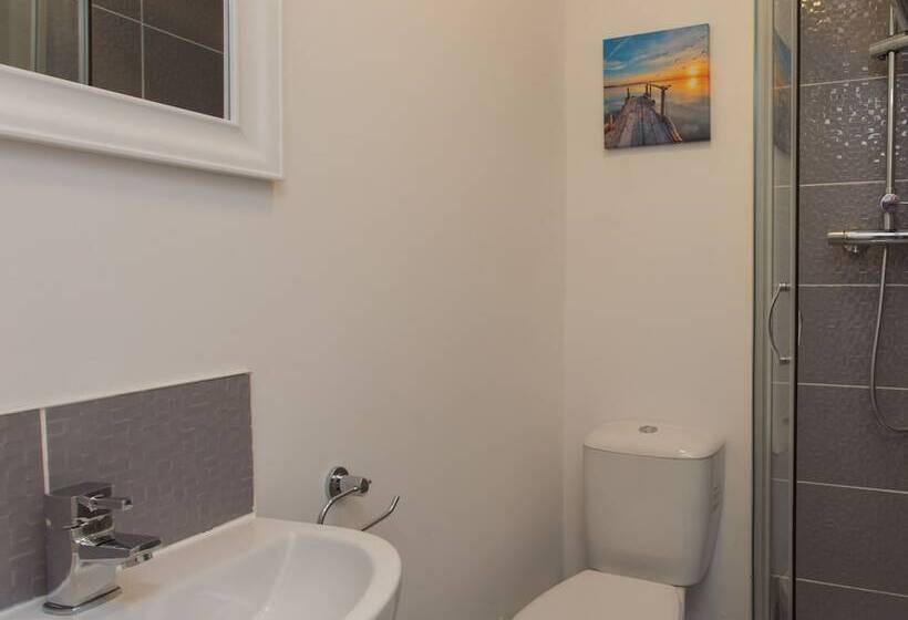 פנסיון Townhouse Plus @ Westminster Street Crewe