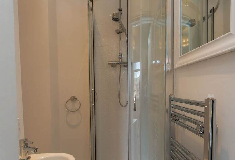 פנסיון Townhouse Plus @ Westminster Street Crewe